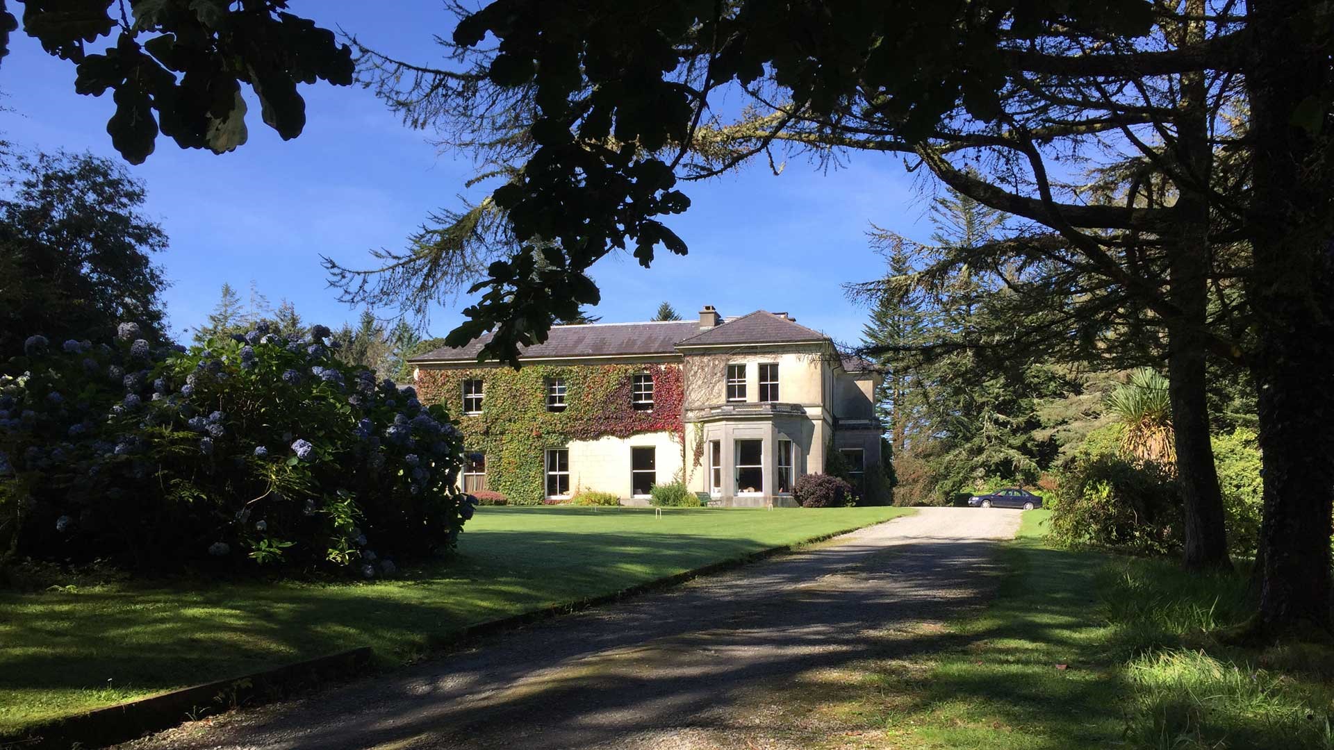 Currarevagh House