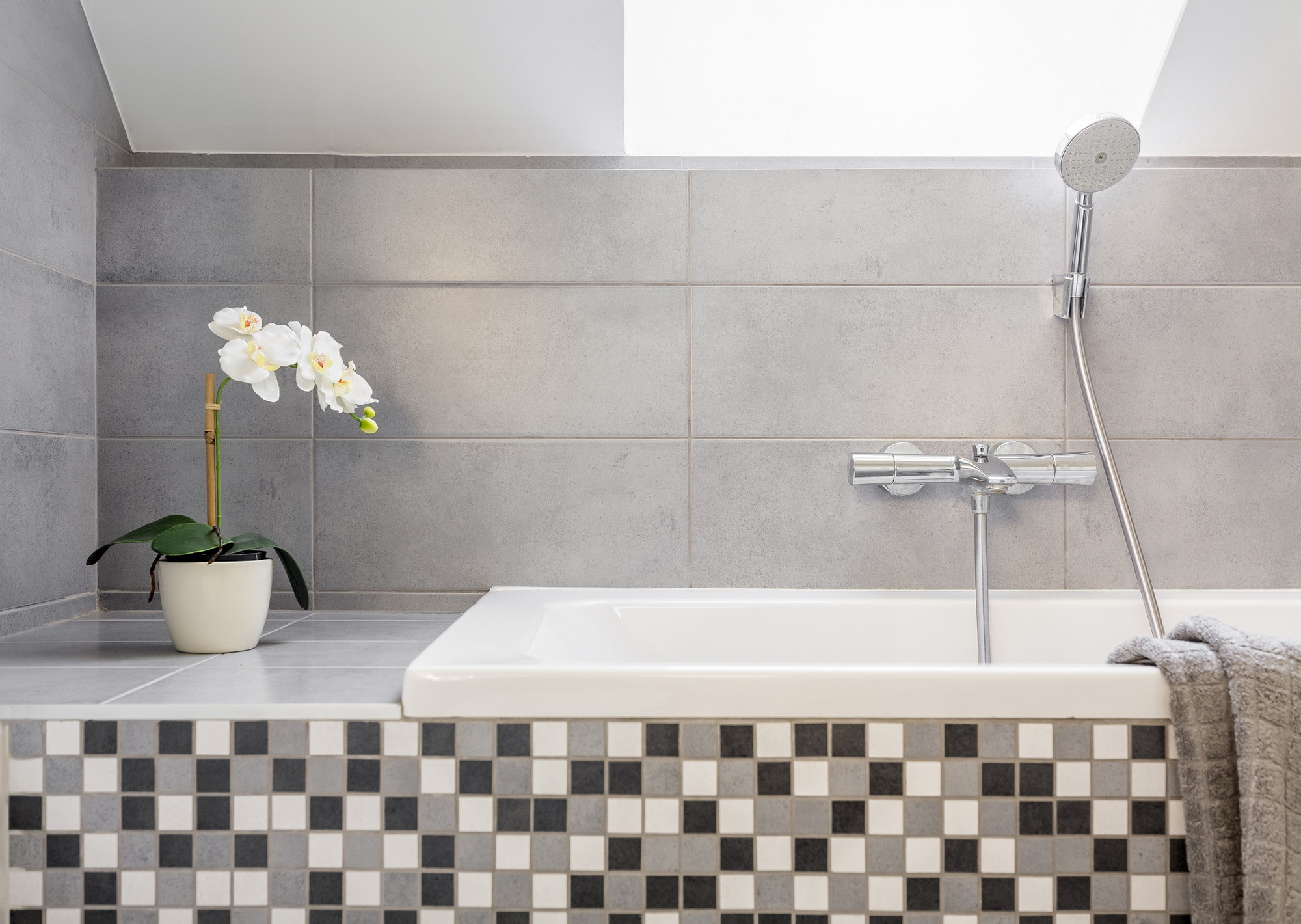 Bathroom Tiler . ie