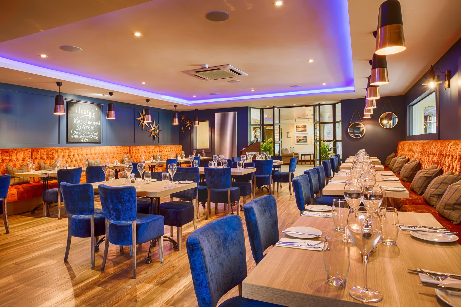 Henrys at the Glenside