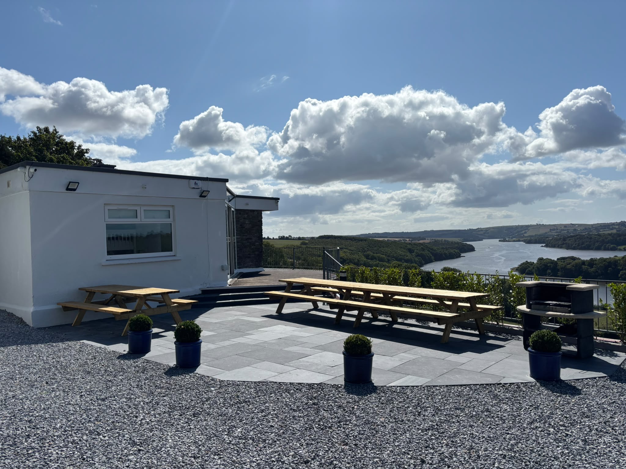 The Waterfront House 9 Mins drive to Kinsale sleeps 18 guests