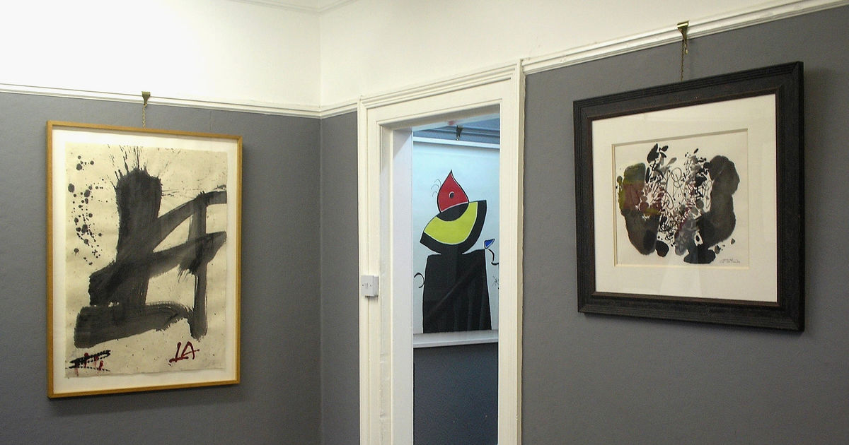 Nicholas Gallery