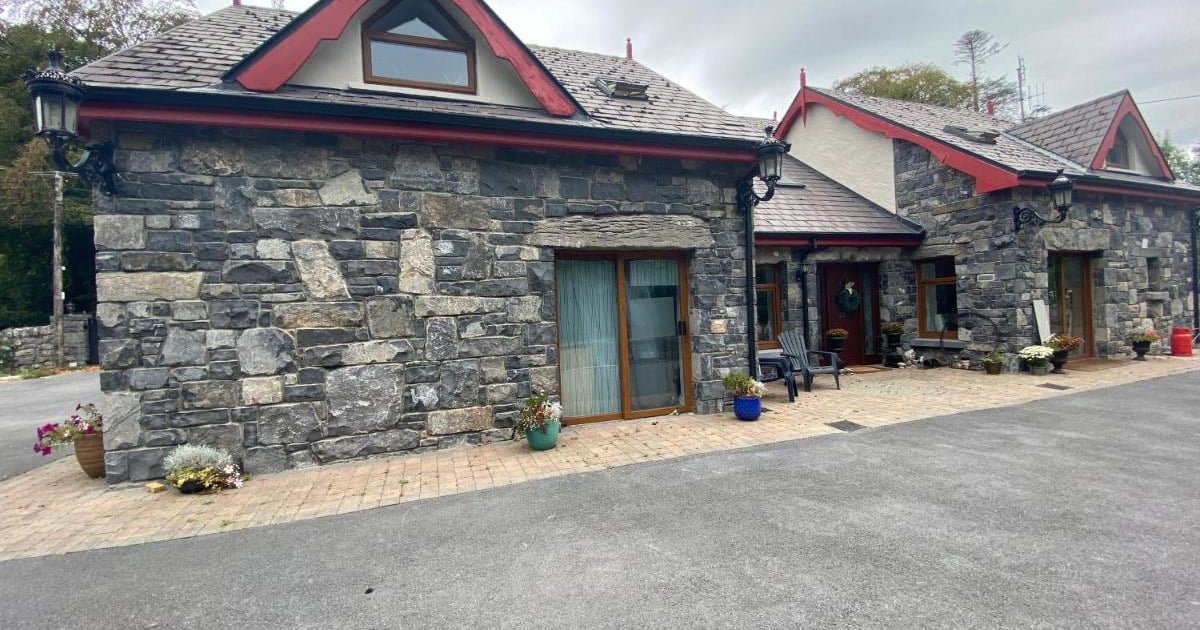 Salmon Weir Lodge