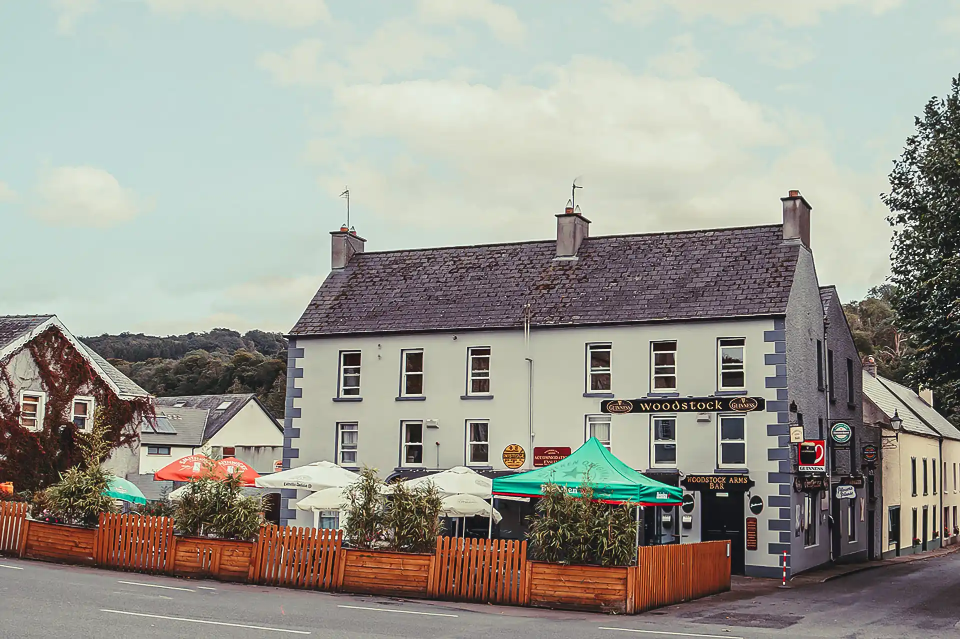 Woodstock Arms Bed & Breakfast and Pub