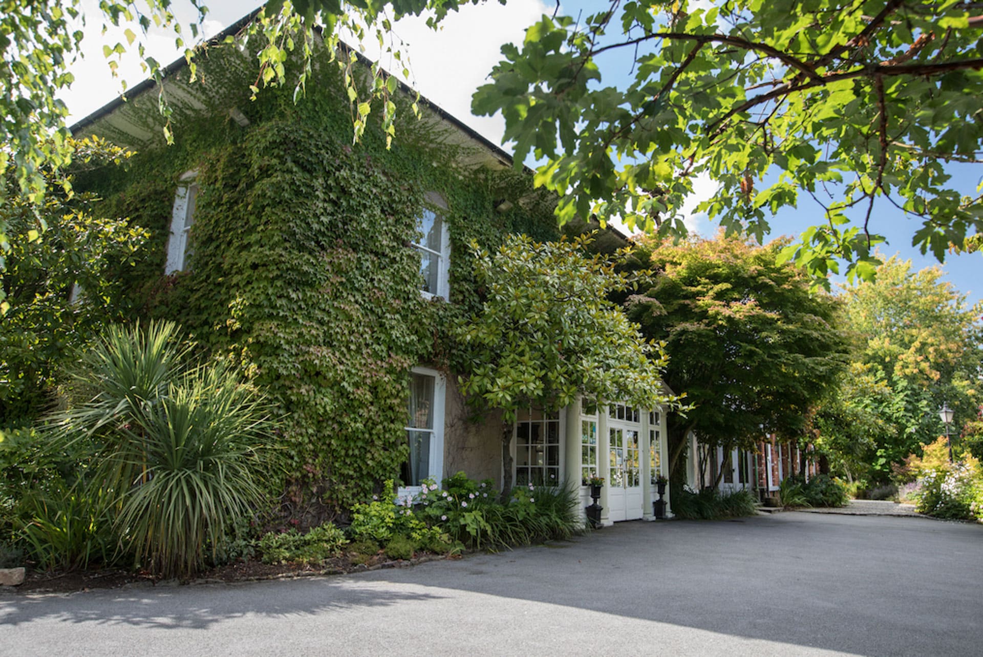 Raheen House Hotel