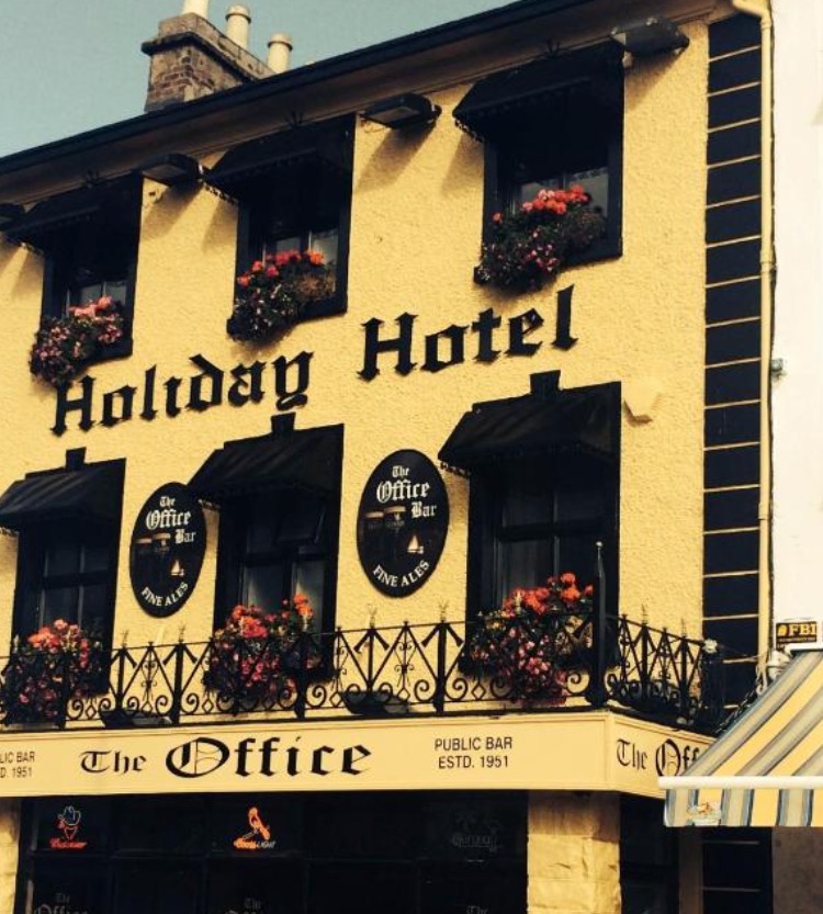 Holiday Hotel