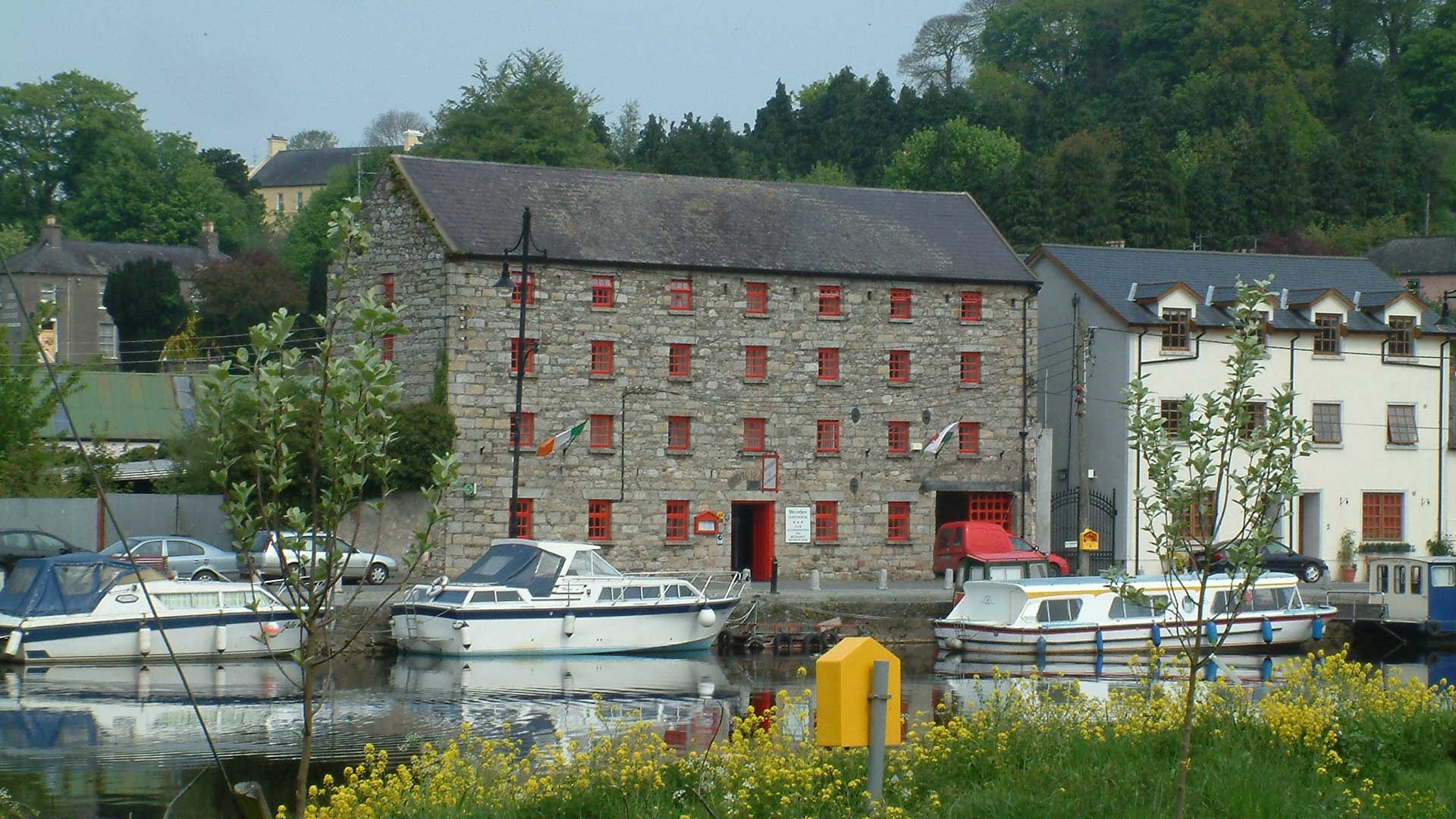 Waterside Guesthouse