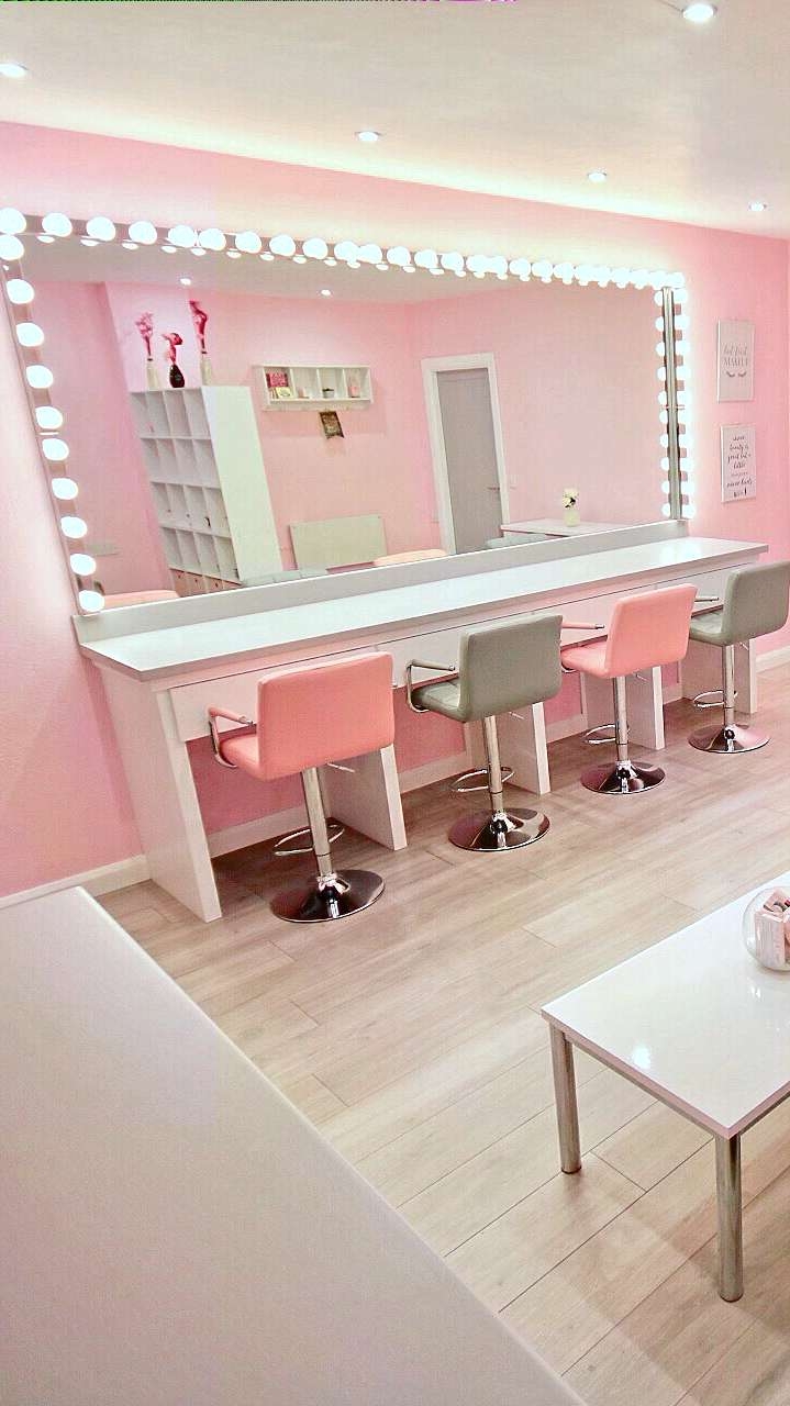 Me So Pretty - Make Up & Beauty Studio