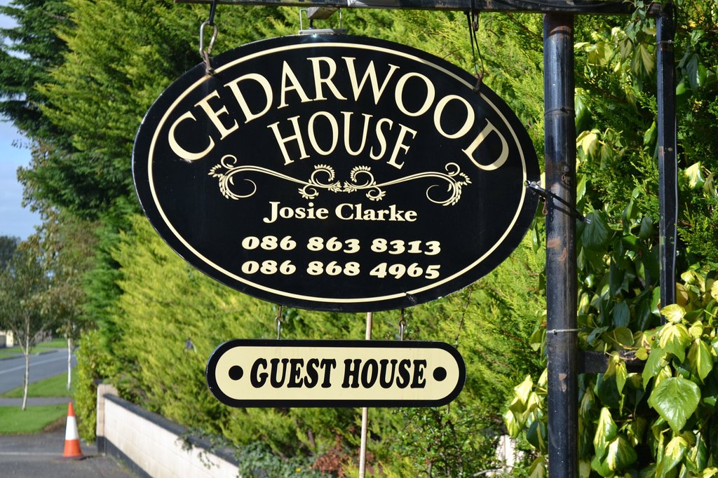 Cedarwood House B&B
