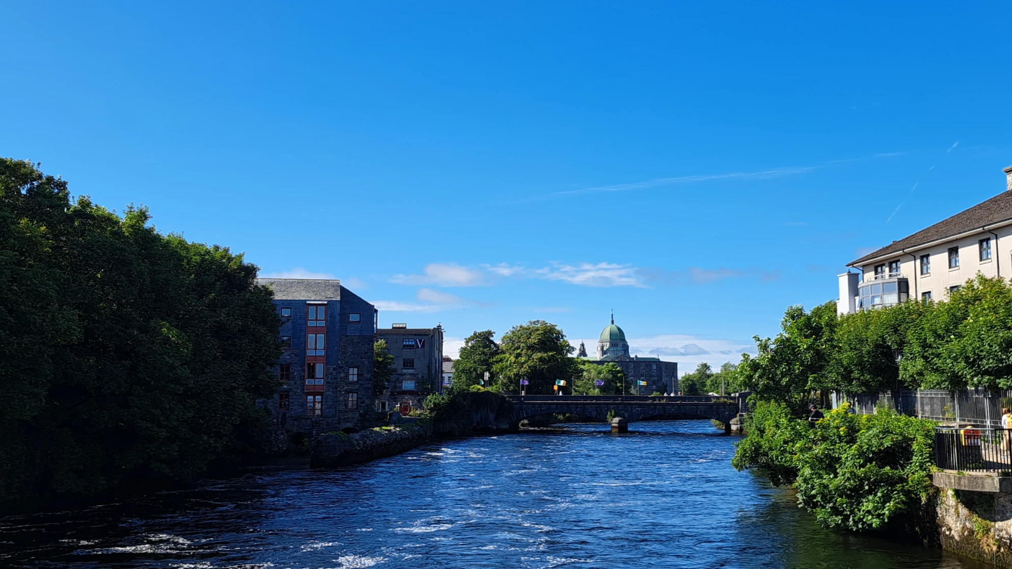 Una Sinnott walking tours