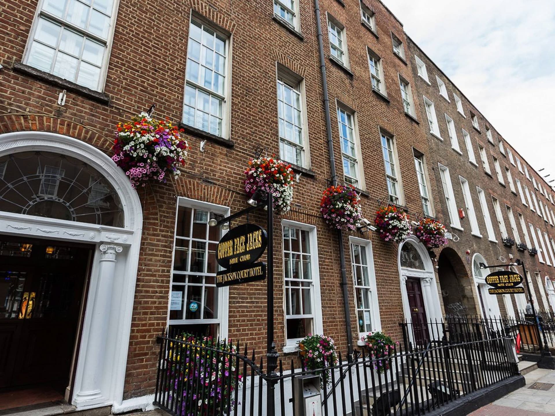 Jackson Court Hotel