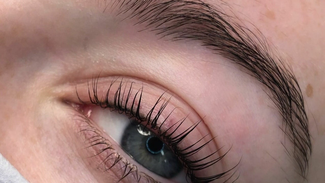 Glamour lashes and brows salon
