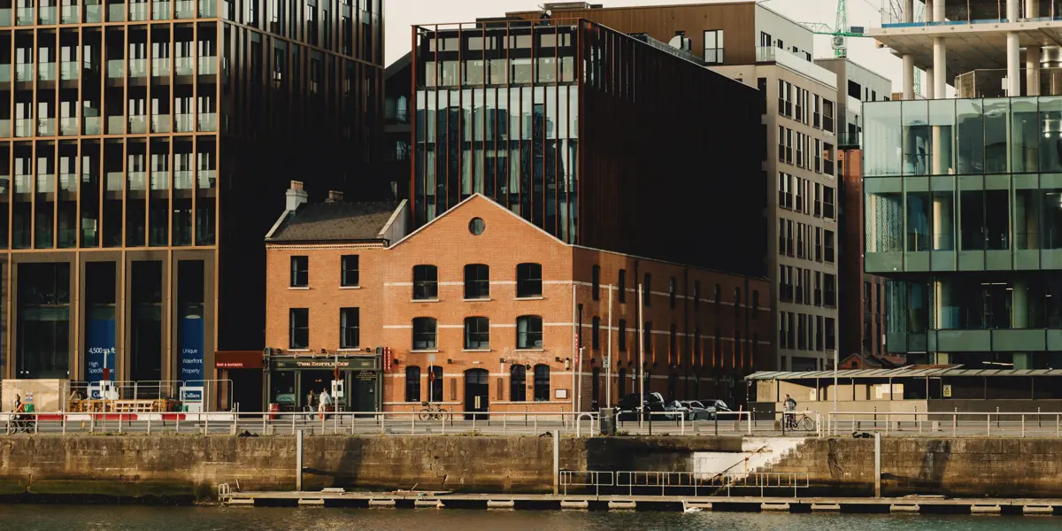 The Dean Docklands - Formerly The Mayson
