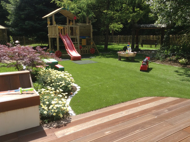 Smart Grass Gardens
