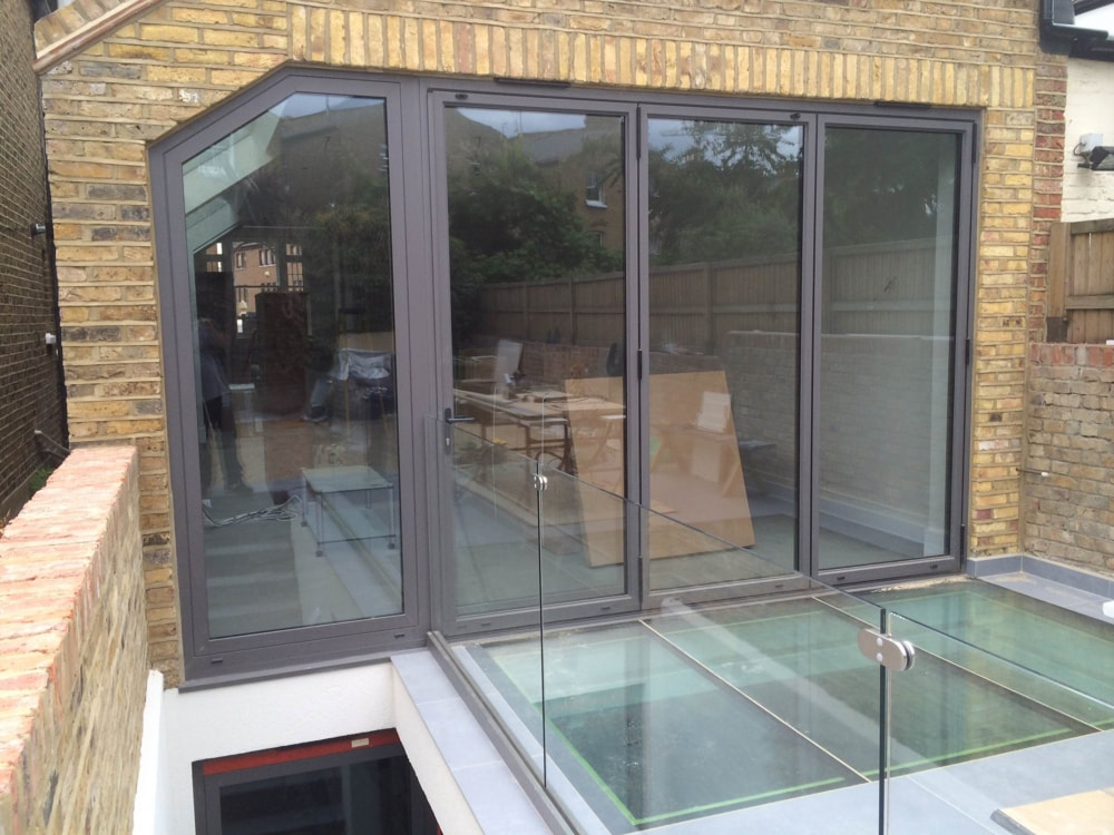 Action Glass Co Ltd