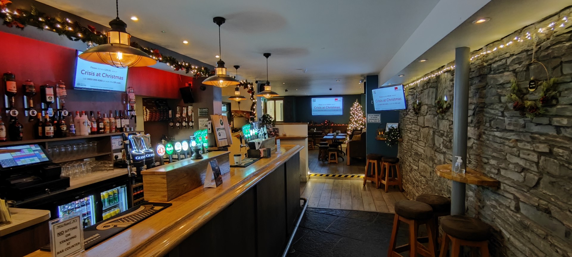 Michael A's Pub & Accommodation