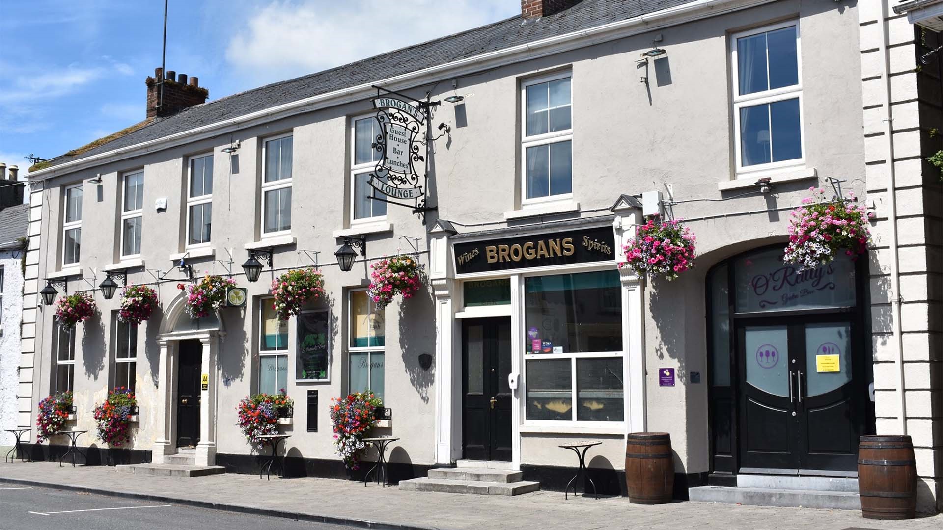 Brogan's Bar & Hotel