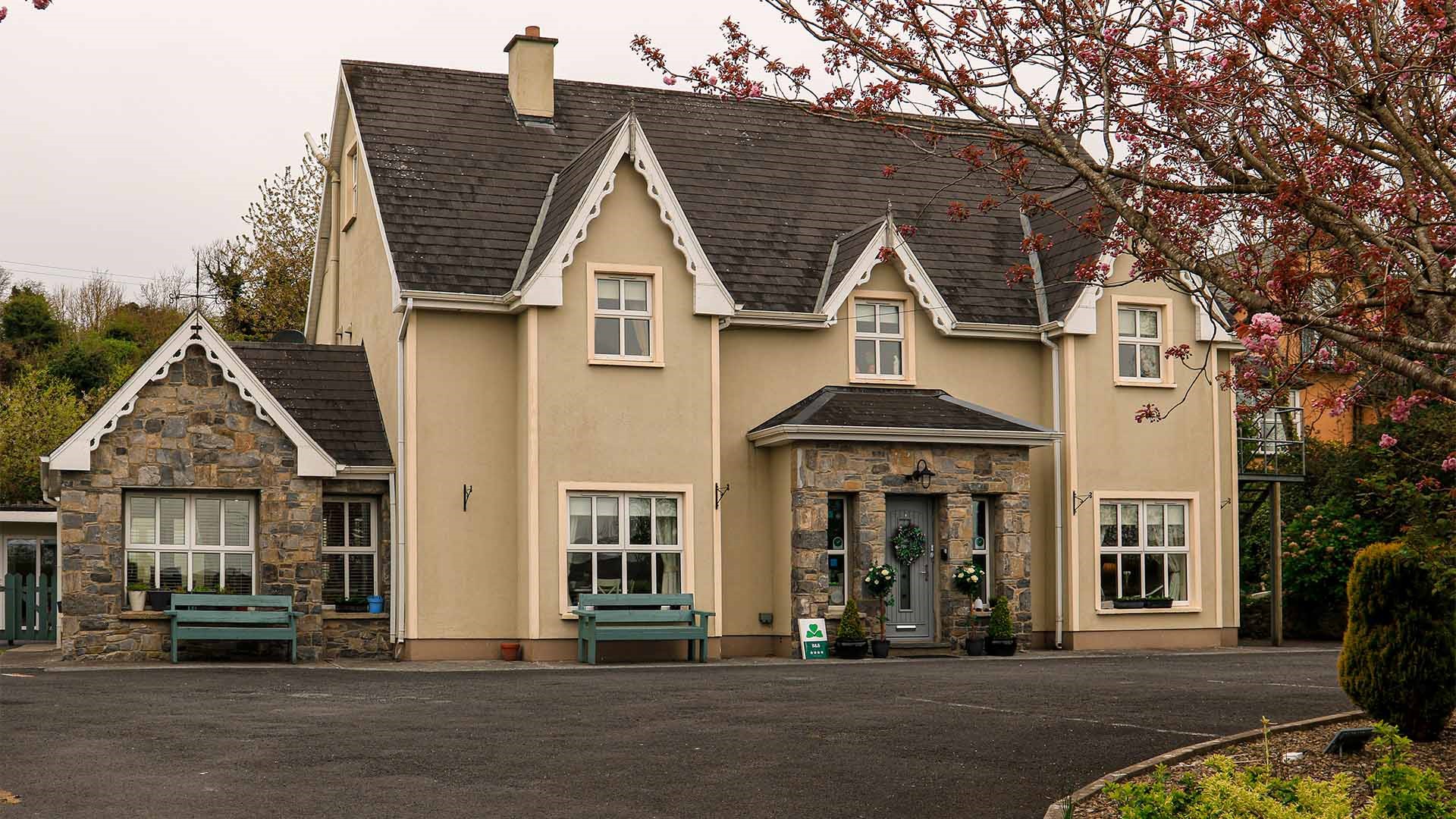Park House B&B (BOOK DIRECT AND SAVE)