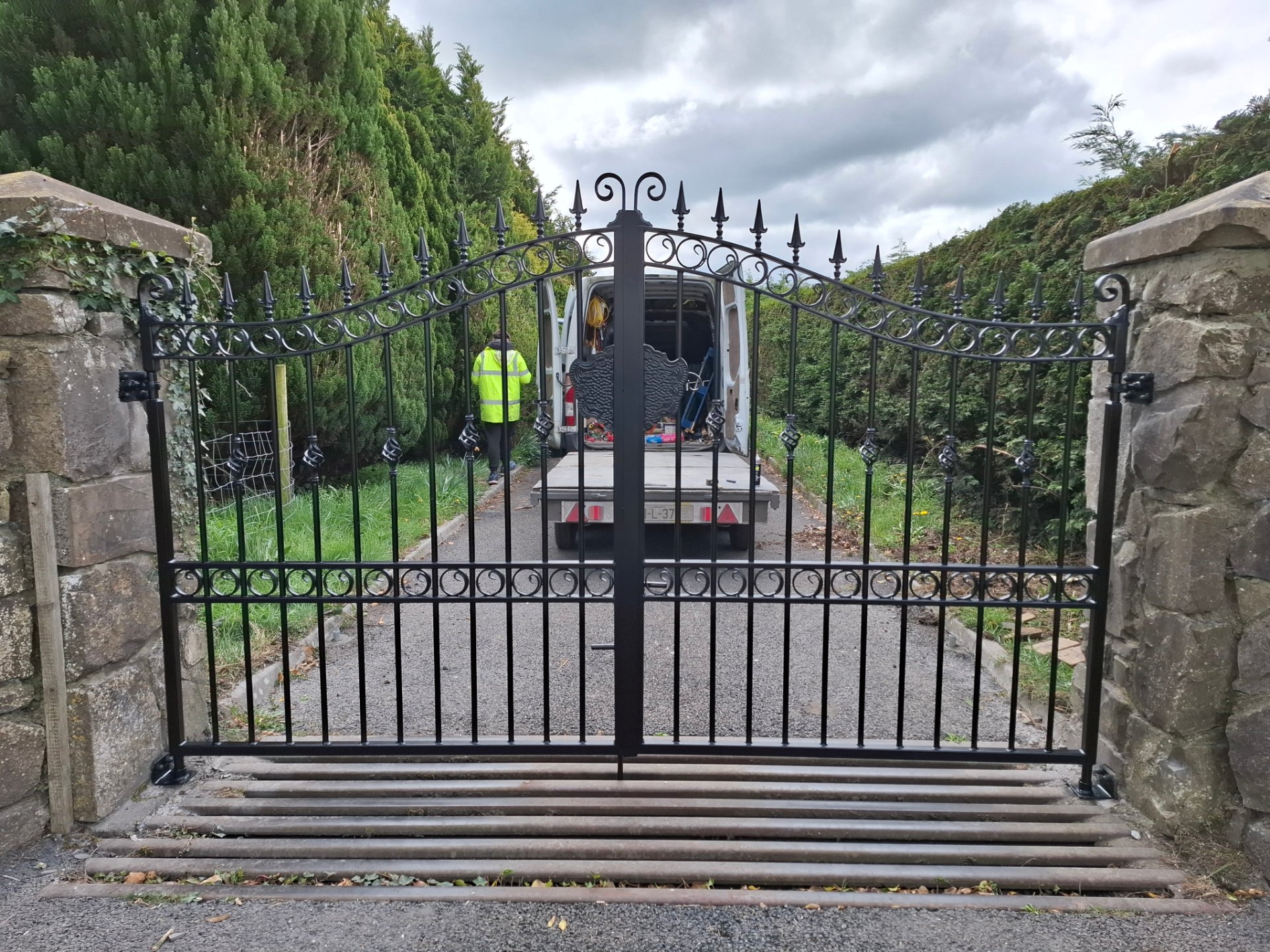 B&D Gates & Railings