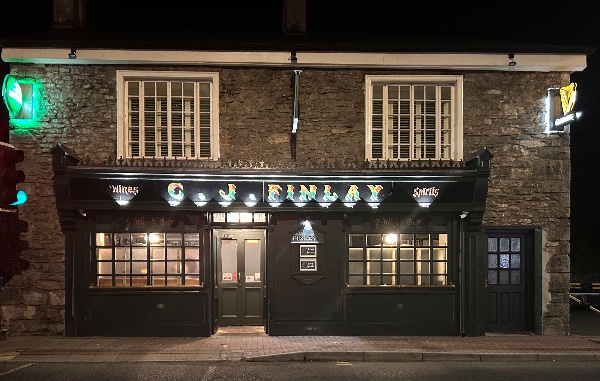 Finlay's Bar & Off Licence