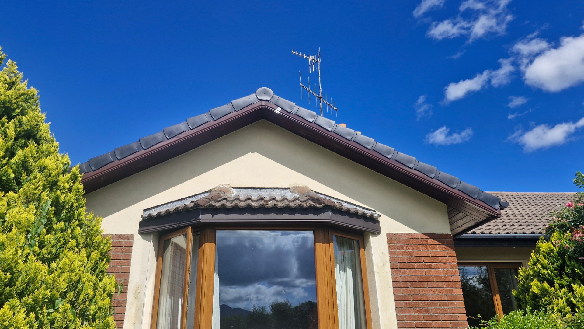Noble roofing