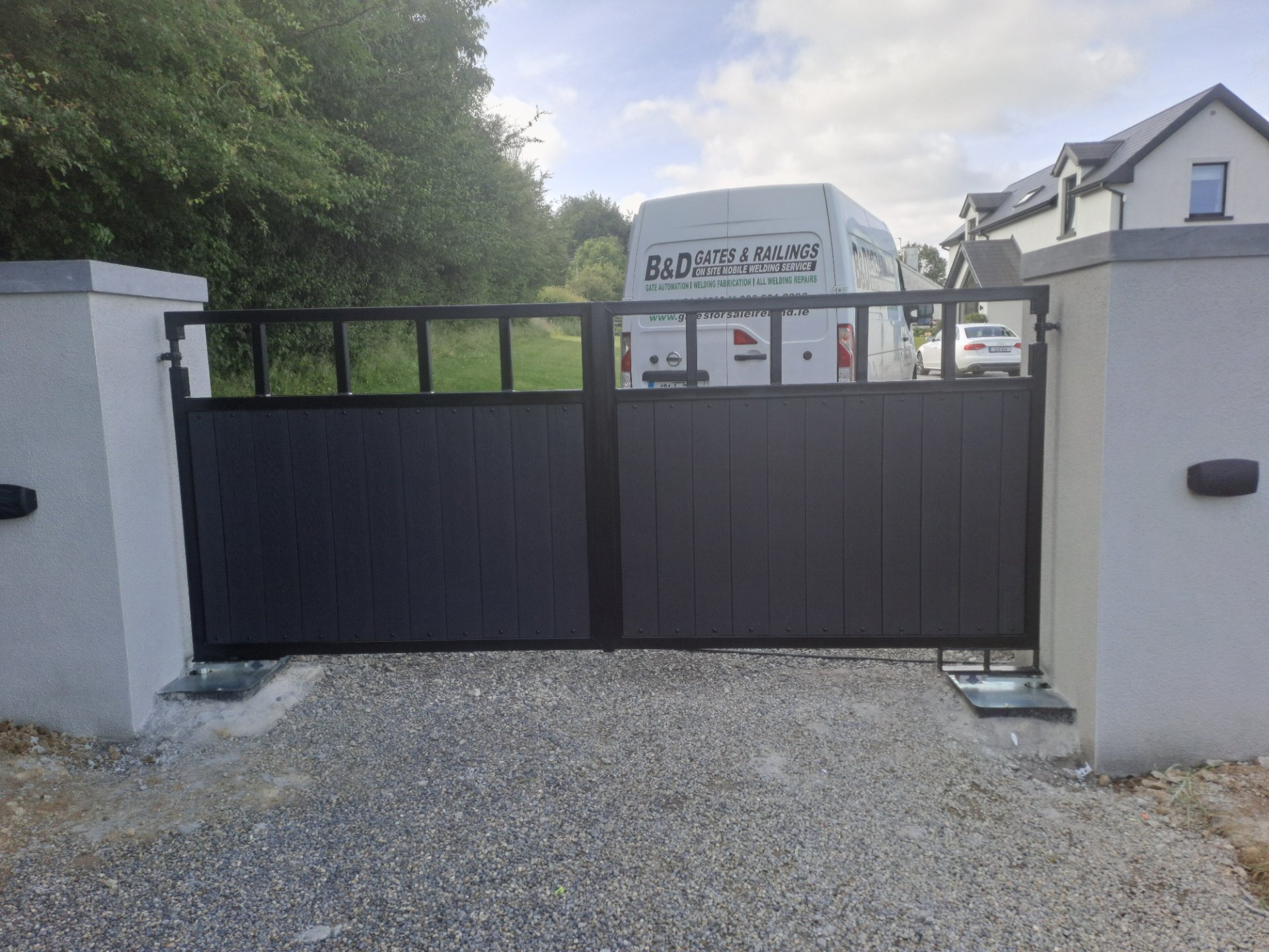 B&D Gates & Railings