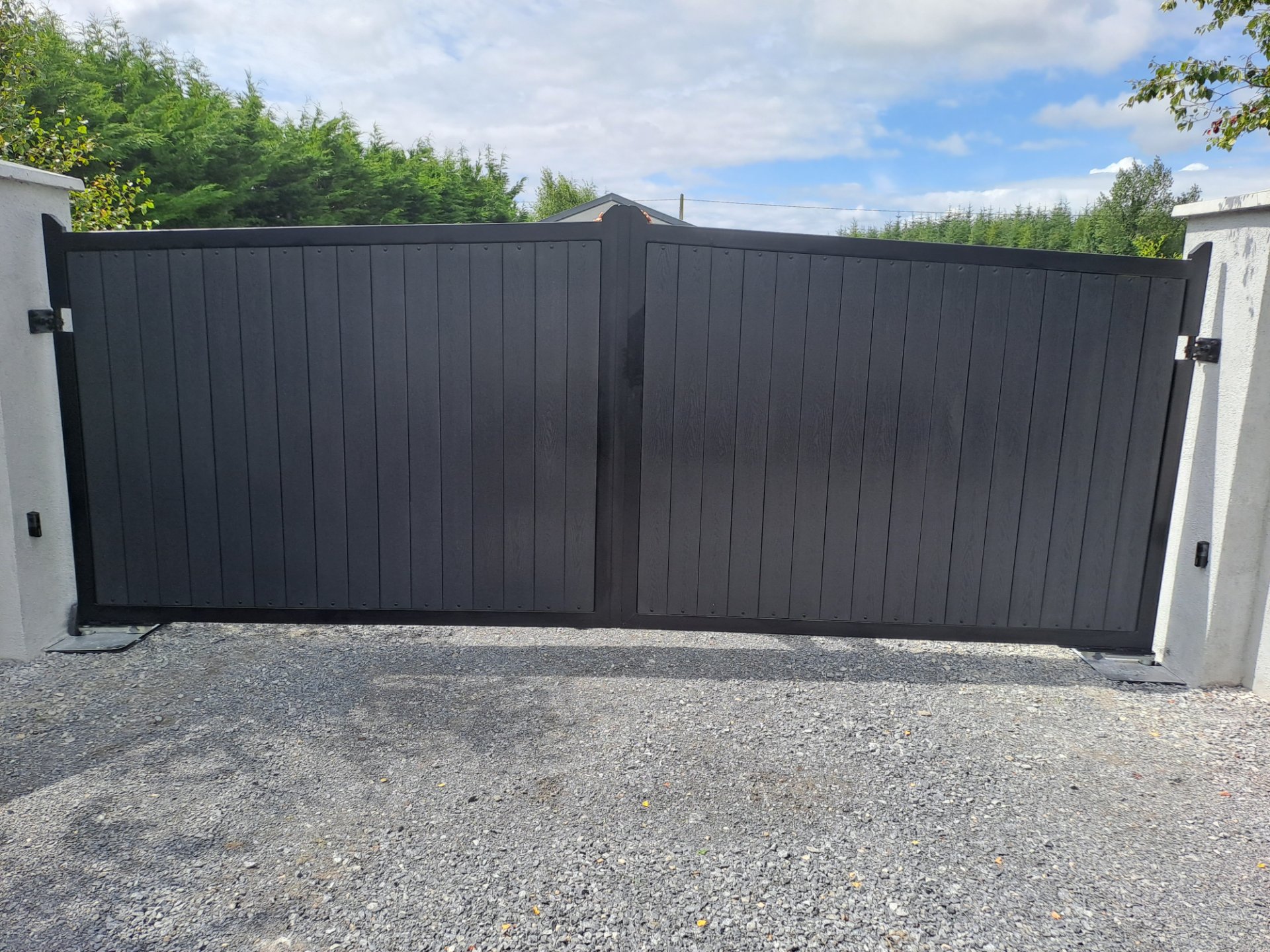 B&D Gates & Railings