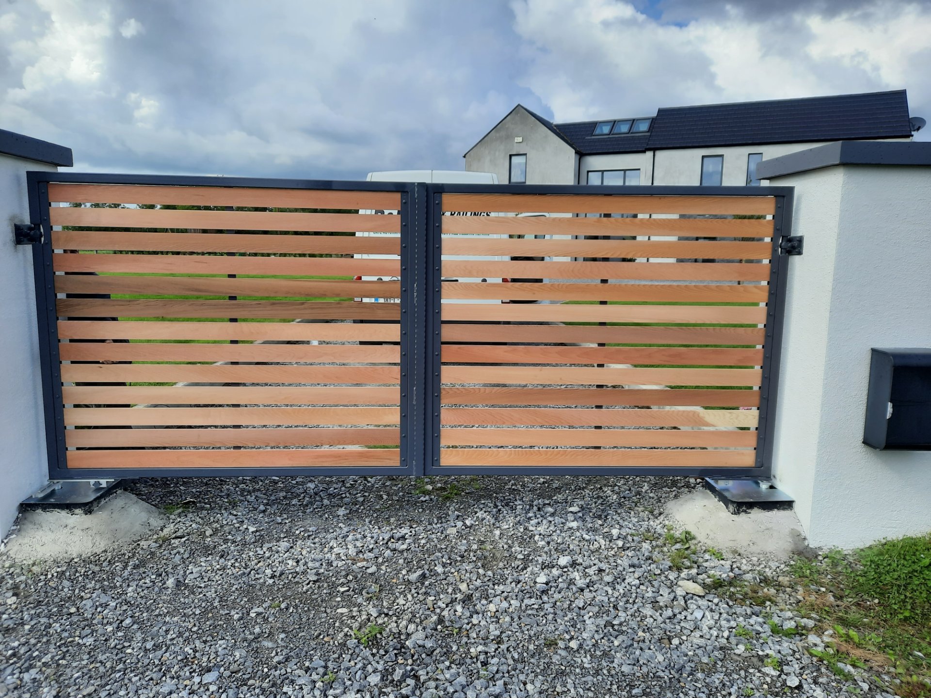 B&D Gates & Railings