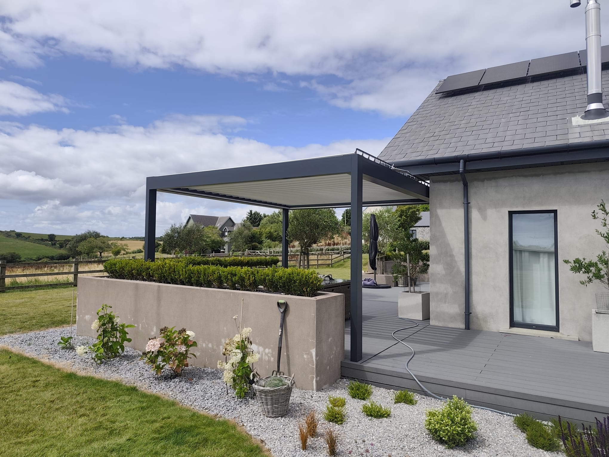 Gardenzone Ireland - Pergola, Awnings, Blinds, Bioclimatic Pergola Builder