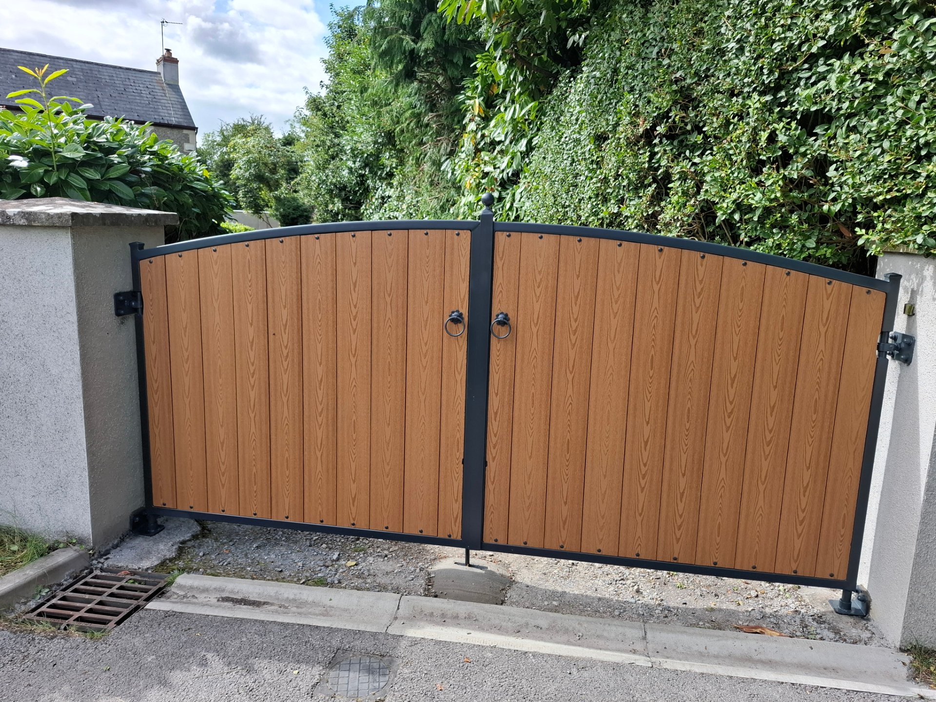 B&D Gates & Railings